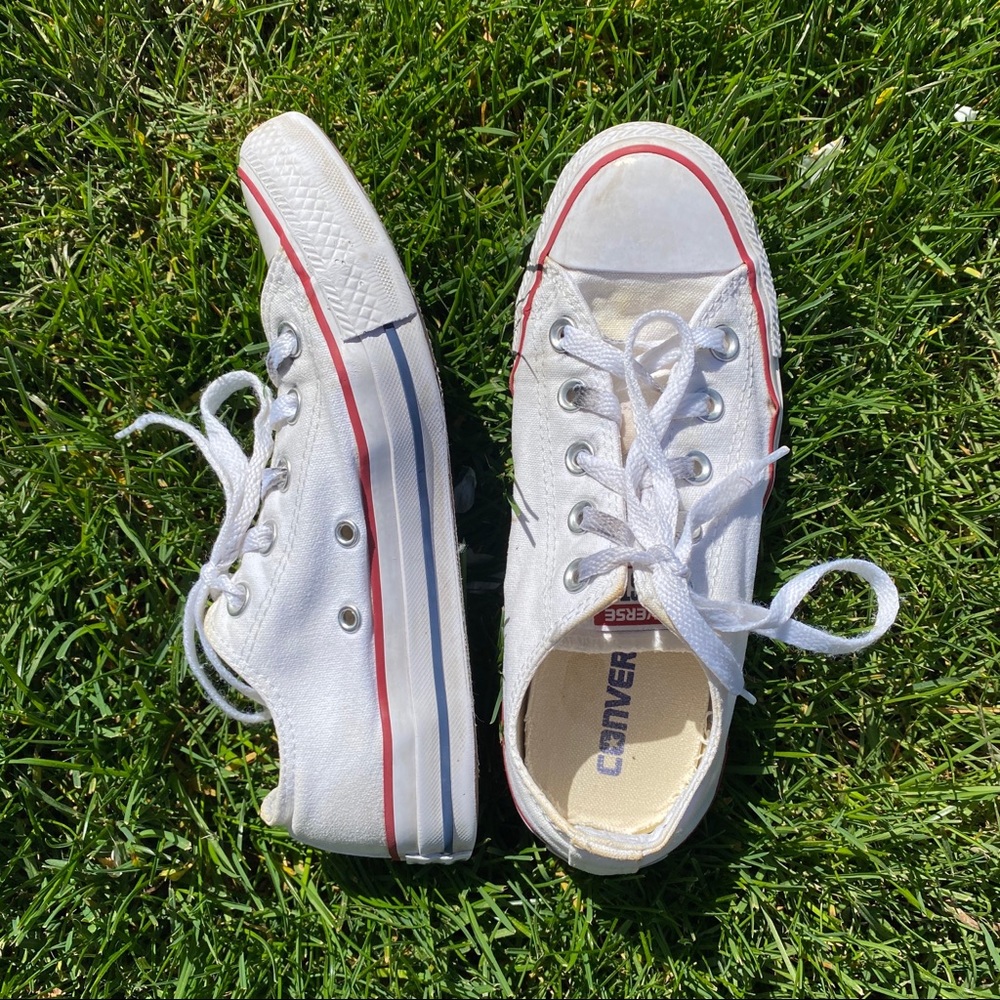 White low top converse